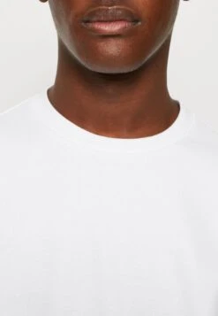 YOURTURN Unisex 2 Pack - Sweater - Black/White -Yourturn Verkoopwinkel 0076b02e99c54dc0990572f64eb50cac