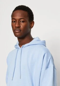 YOURTURN Super Oversized Unisex - Hoodie - Light Blue -Yourturn Verkoopwinkel 087dd08089a646f0aade96dbf6794bac