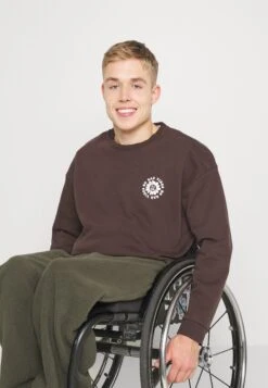 YOURTURN Unisex - Sweater - Dark Brown -Yourturn Verkoopwinkel 089cd290a1504c09914d659c402370b4