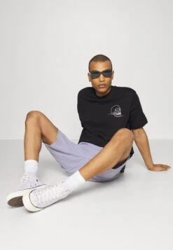 YOURTURN Tee Unisex - T-Shirt Print - Black -Yourturn Verkoopwinkel 0d6f1b38b45041f1a42daa9fd0f0149a