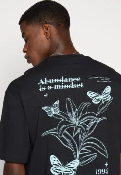 YOURTURN Chest Tee Unisex - T-Shirt Print - 802 - Black -Yourturn Verkoopwinkel 0e4b4081586c44b38413d45691796242