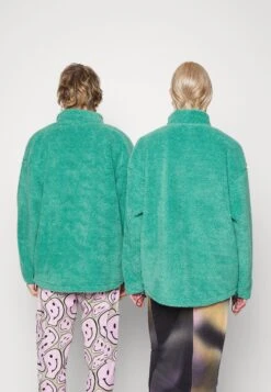 YOURTURN UNISEX - Fleecejas -Yourturn Verkoopwinkel 11c90614fc1f4c85b7d9e6af174de576