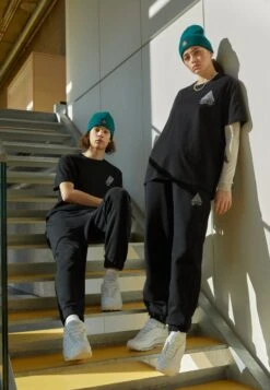 YOURTURN Wincent Weiss Basic - Trainingsbroek - Black