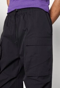 YOURTURN Unisex - Cargobroek - Black -Yourturn Verkoopwinkel 12c0eb3432924e5180ee844ffb94cc93