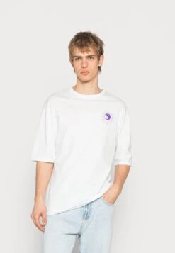 YOURTURN GOOD IN EVERYTHING GRAPHIC T-SHIRT UNISEX - T-shirt Print 8 YOURTURN GOOD IN EVERYTHING GRAPHIC T-SHIRT UNISEX - T-shirt Print -Yourturn Verkoopwinkel 13efb718f6e744b5bcb2a242e066e8b1