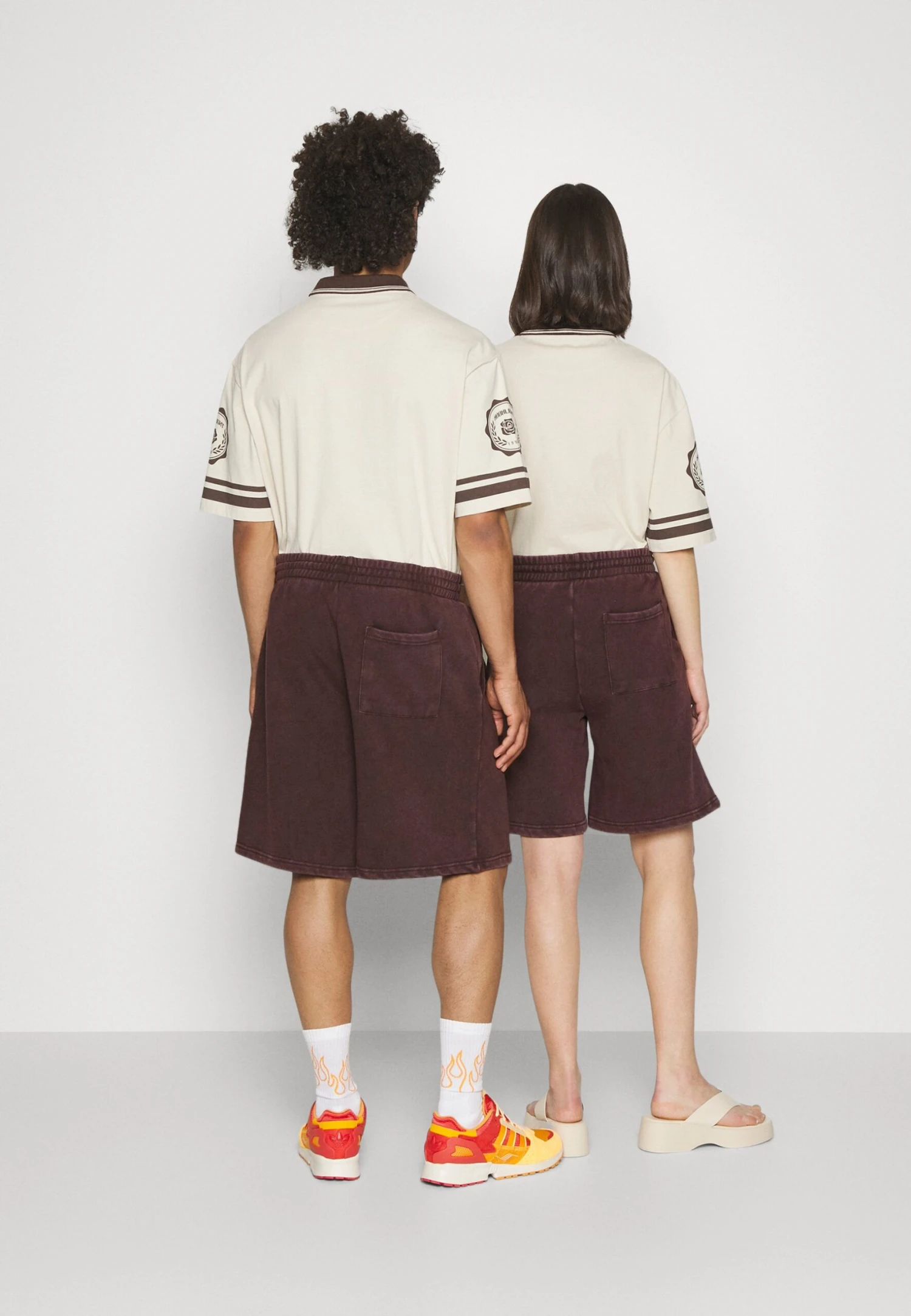 YOURTURN Unisex - Shorts - Dark Brown 5 YOURTURN Unisex - Shorts - Dark Brown - Afbeelding 3