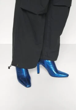 YOURTURN Unisex - Broek -Black -Yourturn Verkoopwinkel 1ef48fe08b024e978ea6cd20101c3b05