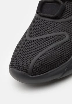 YOURTURN Sneakers Hoog - Black -Yourturn Verkoopwinkel 251a9d080291444281d084a4d5fe85a0