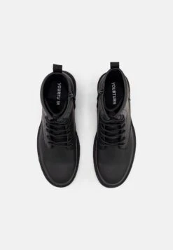 YOURTURN Korte Laarzen 8 YOURTURN Korte Laarzen -Yourturn Verkoopwinkel 2e1390d83a4e4c1c89088cc36016f6d2