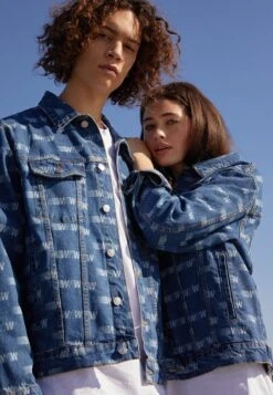 YOURTURN Wincent Weiss Unisex - Spijkerjas - Blue Denim -Yourturn Verkoopwinkel 2faddb5b7cd94ab289accdf12a466db0