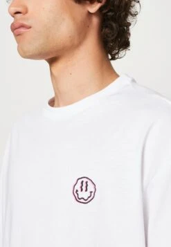 YOURTURN Unisex - T-Shirt Basic - White -Yourturn Verkoopwinkel 3066775aa6174c068f6176f9edbdb3d3