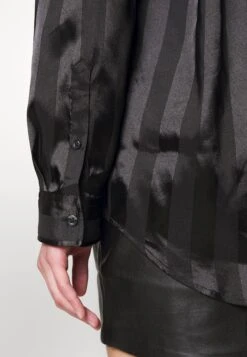 YOURTURN Festive Unisex - Overhemd - Black -Yourturn Verkoopwinkel 3336668376054e4d9be3dadb39406a5a