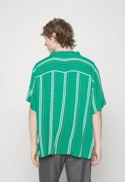 YOURTURN Stripes Boxi - Overhemd - Green -Yourturn Verkoopwinkel 33ad028826184f32afd72d60071cd31d
