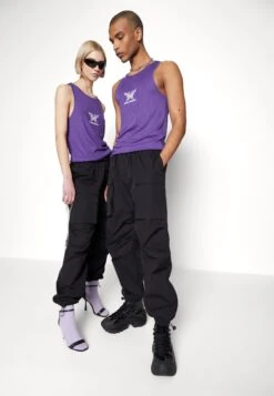 YOURTURN Unisex - Cargobroek - Black -Yourturn Verkoopwinkel 35f4be1a0eb34b50a52c69c608da4a51