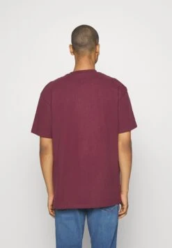 YOURTURN Unisex - T-Shirt Basic -Red -Yourturn Verkoopwinkel 390c187257614113aa8eb985878e6cb5