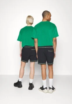 YOURTURN Unisex - Shorts - Black -Yourturn Verkoopwinkel 5e9a8729059a418394e3fe8c0e269511