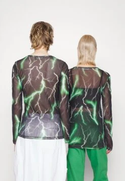 YOURTURN Unisex - Longsleeve -Black -Yourturn Verkoopwinkel 5ec700df3d4a4ac6b8b9c0c4d33e0a43