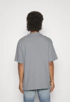 YOURTURN Unisex - T-Shirt Basic - Grey 11 YOURTURN Unisex - T-Shirt Basic - Grey -Yourturn Verkoopwinkel 5f2e9b0de6d54a9a982c53745dbb0fb1