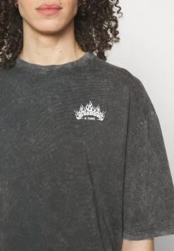 YOURTURN Skull Graphic Tee Unisex - T-Shirt Print - Mottled Black 13 YOURTURN Skull Graphic Tee Unisex - T-Shirt Print - Mottled Black -Yourturn Verkoopwinkel 68c8779b8a18425b8935c578b5aa33b5