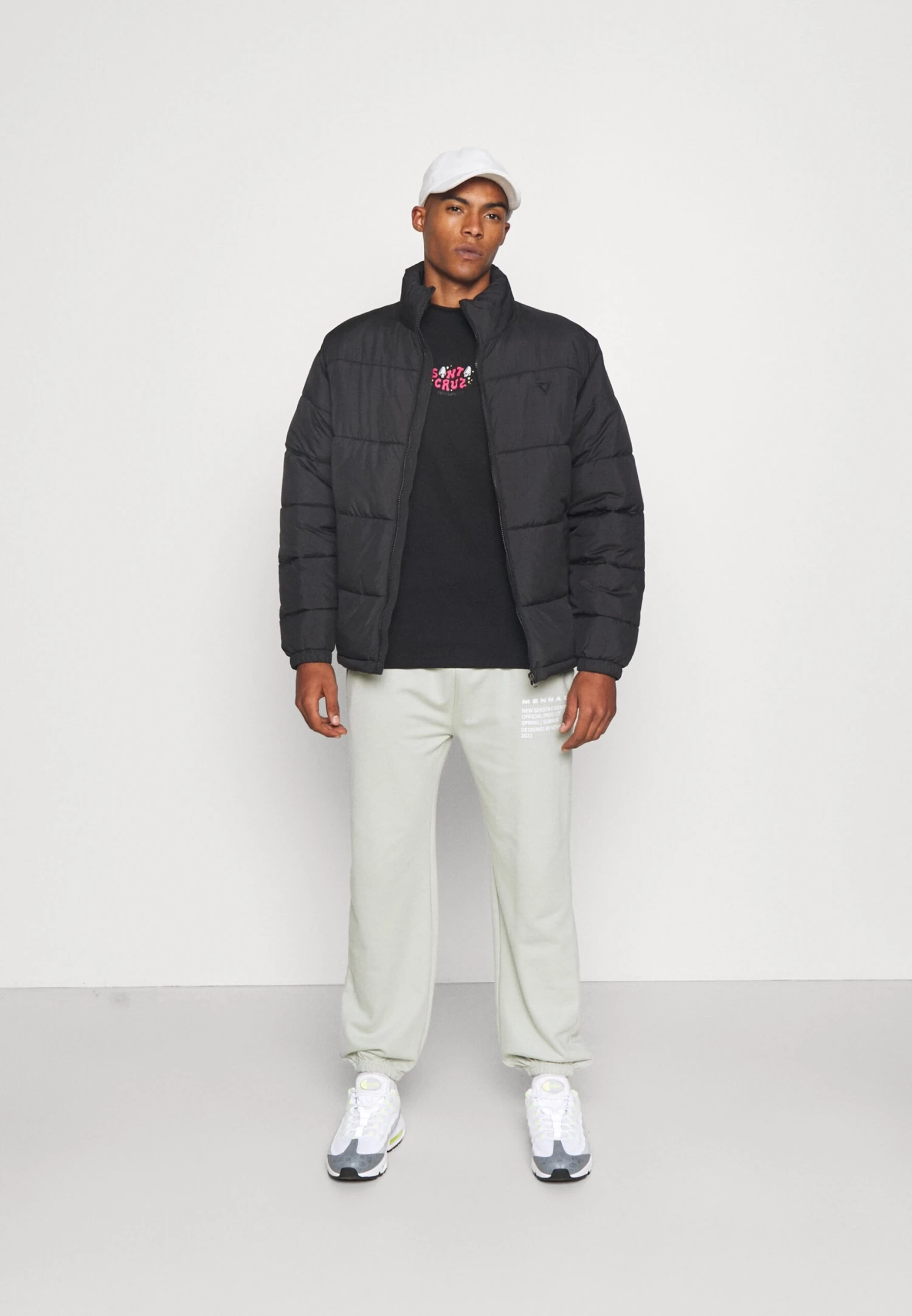 YOURTURN Oversize Puffer Jacket Unisex- Winterjas - Black 4 YOURTURN Oversize Puffer Jacket Unisex- Winterjas - Black - Afbeelding 2