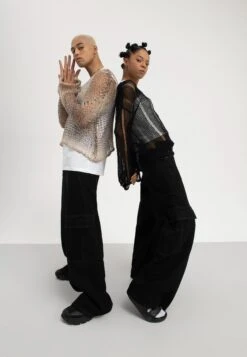 YOURTURN Unisex - Relaxed Fit Jeans - Black Denim -Yourturn Verkoopwinkel 77563c53c8b4414ba530183a2133e3fb