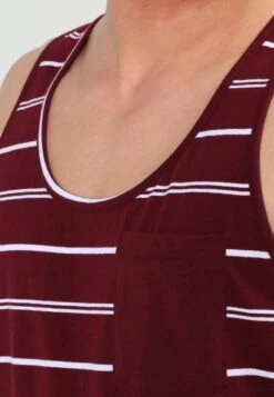 YOURTURN Top - Bordeaux 10 YOURTURN Top - Bordeaux -Yourturn Verkoopwinkel 78e2f25c5ace4c02a477636dfa6a996f