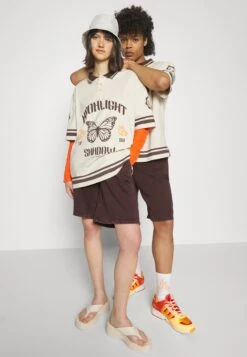 YOURTURN Unisex - Shorts - Dark Brown 11 YOURTURN Unisex - Shorts - Dark Brown -Yourturn Verkoopwinkel 795ccd861f5c4d17a65a69a6e308ed9c