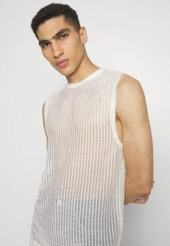 YOURTURN Unisex - Top - Off-White -Yourturn Verkoopwinkel 7a10b353e2484722848bb296e1056bb7