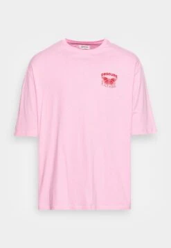 YOURTURN Nostalgia Future Tee Unisex - T-Shirt Print - Pink -Yourturn Verkoopwinkel 831f68827a82423bb951ac99f4213912