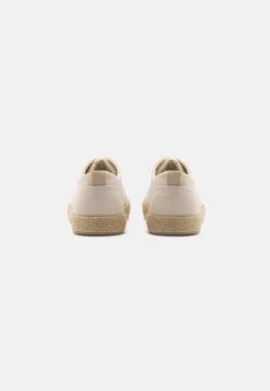 YOURTURN Unisex - Sportieve Veterschoenen - Beige 10 YOURTURN Unisex - Sportieve Veterschoenen - Beige -Yourturn Verkoopwinkel 8388e3a3460841da9ba882166d6f2b02