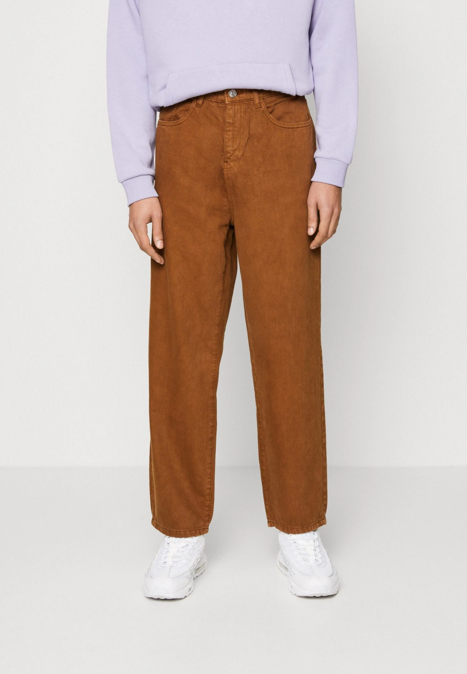 YOURTURN Unisex - Relaxed Fit Jeans - Brown 3 YOURTURN Unisex - Relaxed Fit Jeans - Brown