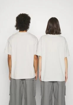 YOURTURN Unisex - T-Shirt Print - Light Grey -Yourturn Verkoopwinkel 88bcb009c8ba4fa0b3604c3866bbdecc