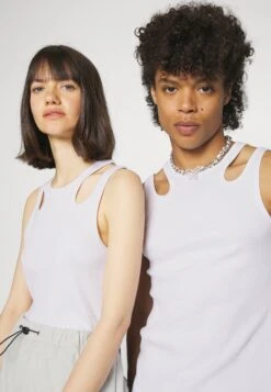 YOURTURN Unisex - Top - White -Yourturn Verkoopwinkel 8ff9e4be9ad0402da2b149f952dd547f