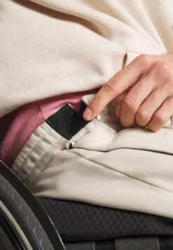 YOURTURN Trainingsbroek - Beige -Yourturn Verkoopwinkel 9381a5e35ebe4c33aaf15a37c764dc54