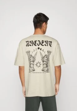 YOURTURN Unisex - T-Shirt Print - Off White 10 YOURTURN Unisex - T-Shirt Print - Off White -Yourturn Verkoopwinkel 97e05c3b1bdd48a593f16abe9577188a