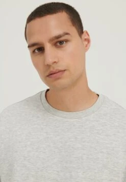 YOURTURN Unisex 2 Pack - Sweater - Black/Mottled Light Grey -Yourturn Verkoopwinkel 9ae95ef49a91476b8f5f5feedd5b763e