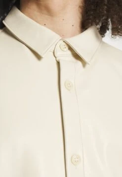 YOURTURN Unisex - Imitatieleren Jas - Beige 11 YOURTURN Unisex - Imitatieleren Jas - Beige -Yourturn Verkoopwinkel a32ba3b97fb84e7fae95b9c061124838