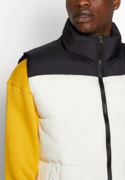 YOURTURN Puffer Vest Unisex - Bodywarmer - Black/White 13 YOURTURN Puffer Vest Unisex - Bodywarmer - Black/White -Yourturn Verkoopwinkel aaaba2cee9a34ba4a8adb37d05c7cff6