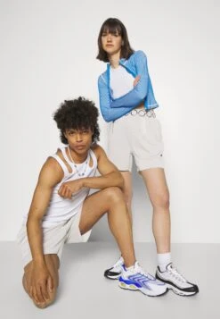 YOURTURN Unisex - Trainingsbroek -Light Grey 11 YOURTURN Unisex - Trainingsbroek -Light Grey -Yourturn Verkoopwinkel ae3b32b8d5694440862d1cb6ec9e162d