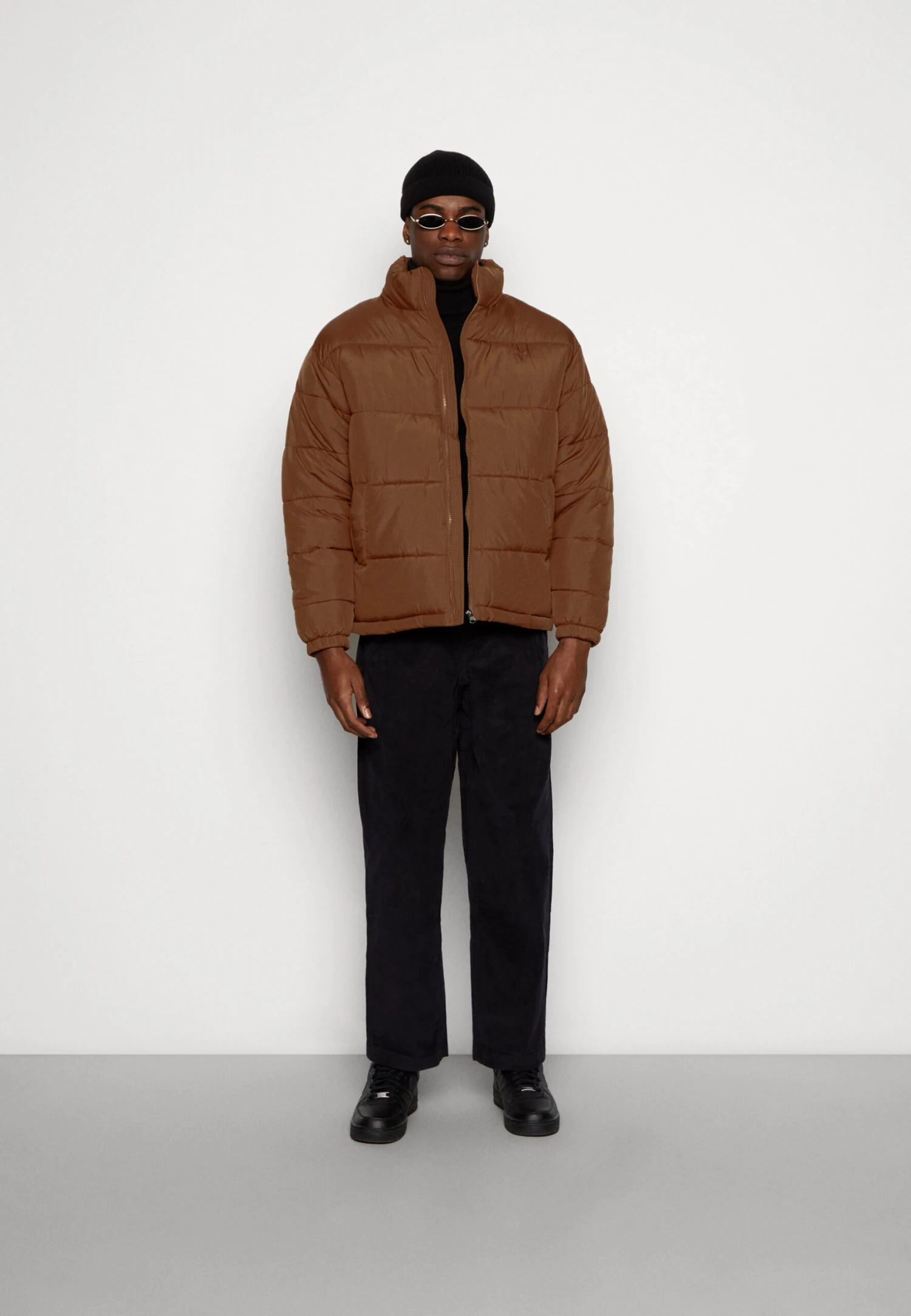 YOURTURN Oversize Puffer Jacket Unisex- Winterjas - Brown 4 YOURTURN Oversize Puffer Jacket Unisex- Winterjas - Brown - Afbeelding 2