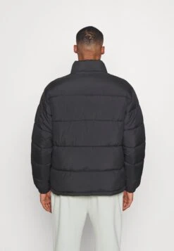 YOURTURN Oversize Puffer Jacket Unisex- Winterjas - Black 9 YOURTURN Oversize Puffer Jacket Unisex- Winterjas - Black -Yourturn Verkoopwinkel b57499cc4ae34e7f9e98987799f2440f