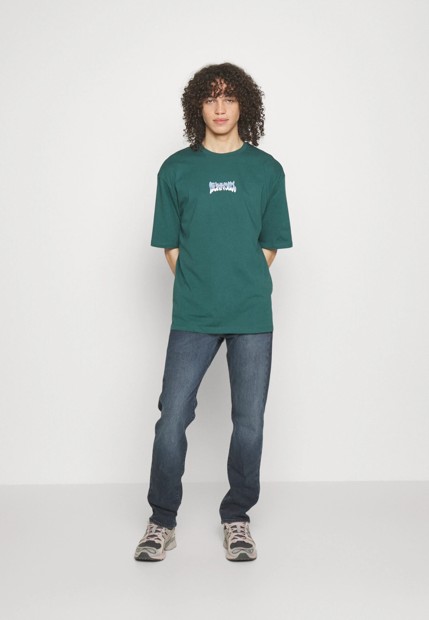 YOURTURN Graphic Tee Unisex - T-Shirt Print - Green 4 YOURTURN Graphic Tee Unisex - T-Shirt Print - Green - Afbeelding 2