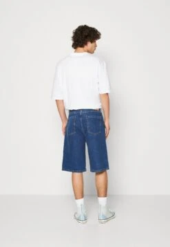 YOURTURN Unisex - Jeansshort - Blue Denim -Yourturn Verkoopwinkel d357d7a7178a48789eeb600a35d29183