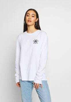 YOURTURN Longsleeve - White 11 YOURTURN Longsleeve - White -Yourturn Verkoopwinkel e3e7c0ecd1364435a648601a663c71d4