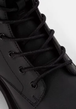 YOURTURN Korte Laarzen 10 YOURTURN Korte Laarzen -Yourturn Verkoopwinkel e790146e7e74451ead43740678641300