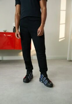 YOURTURN Unisex - Trainingsbroek - Black