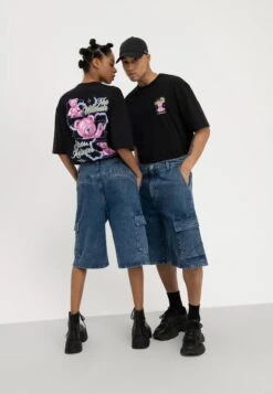 YOURTURN Unisex - Jeansshort - Blue Denim -Yourturn Verkoopwinkel ecd6436b78e940a48a045c4ddc53236b