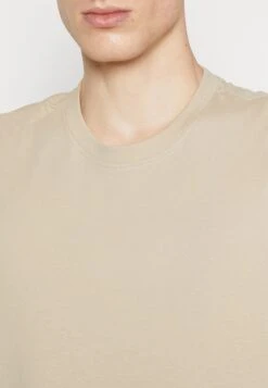 YOURTURN Unisex 2 Pack - Top - Beige/Dark Blue -Yourturn Verkoopwinkel ef6a3ea55c62459d8015cf67900e21a9