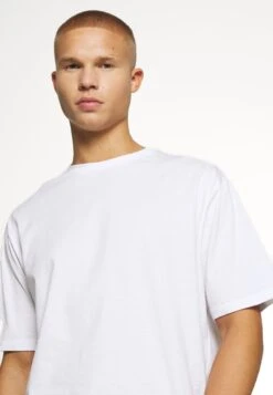 YOURTURN 3Pack Unisex - T-Shirt Basic - Black/Light Grey/White -Yourturn Verkoopwinkel f57b7095693242dc9b6be4defb002325