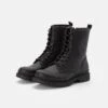 YOURTURN Korte Laarzen -Yourturn Verkoopwinkel f8abb6f5f7ef41af81ea4acada43a812